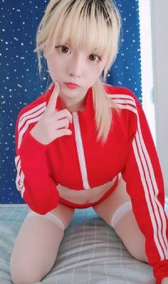日本乱码一卡二卡三卡永久_超清免费在线观看