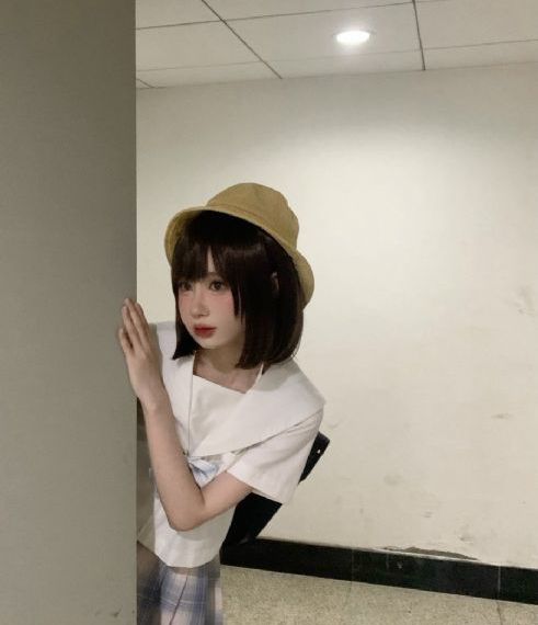最新av黄色网站_720电影免费在线