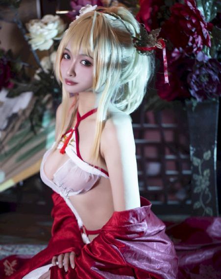特级毛片90岁老太婆_720高清在线