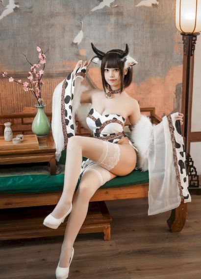 亚洲av成人一区二区三区在线播放_完整无删减版