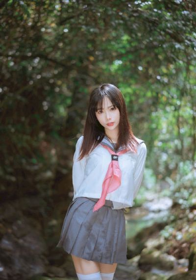 制服丝袜久久精品国_琪琪电影国产在线观看